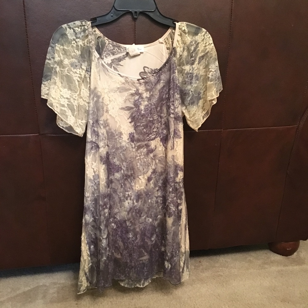 Brittany Black Floral Lace Tunic Like New size S